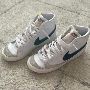 Size 8.5 Nike blazers, lightly used!